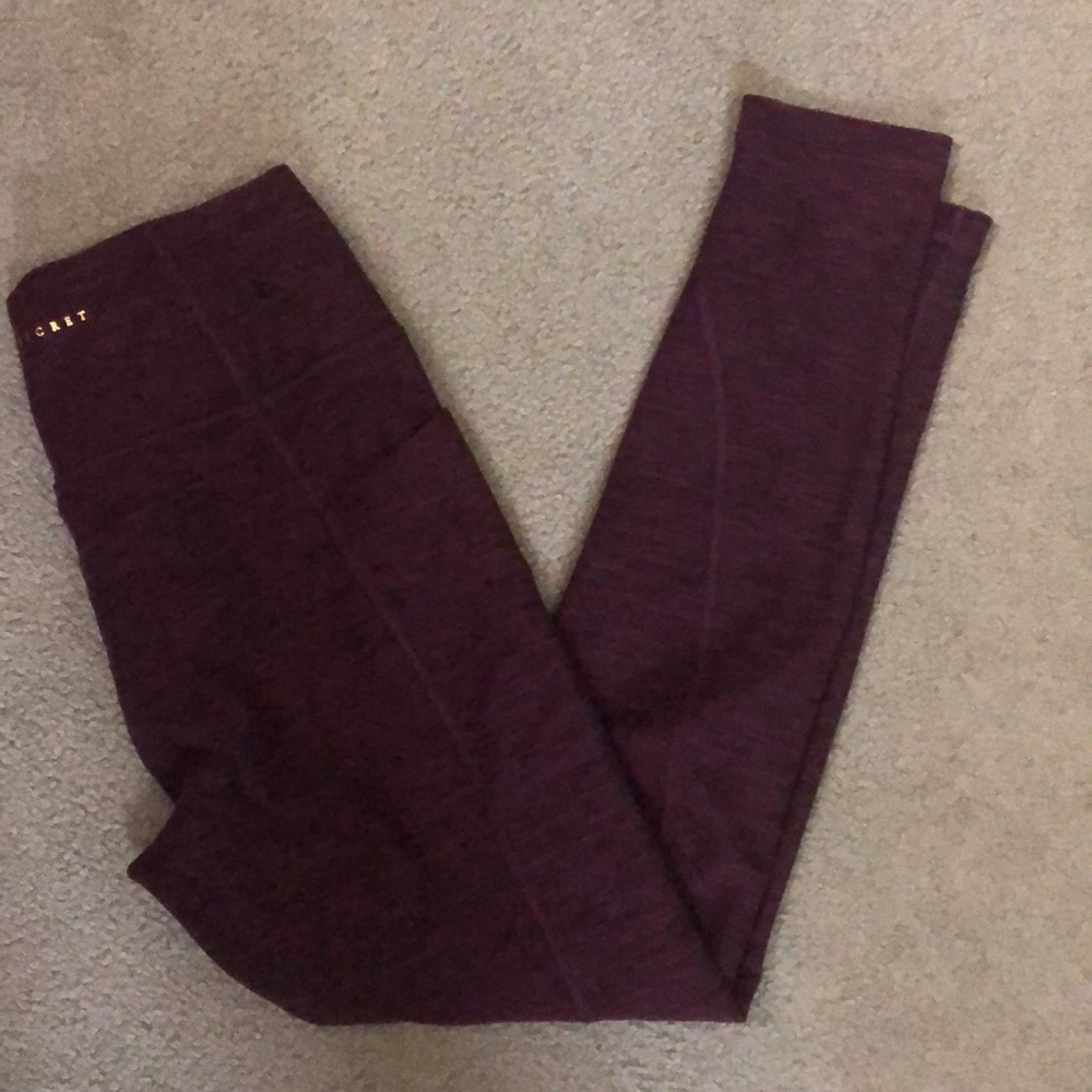Victoria’s Secret leggings